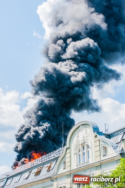 Zdjęcie w galerii na portalu naszraciborz.pl: Święty Marceli czuwał! Po pożarze dachu magistratu przyszedł czas na wnioski? wiadomości z regionu