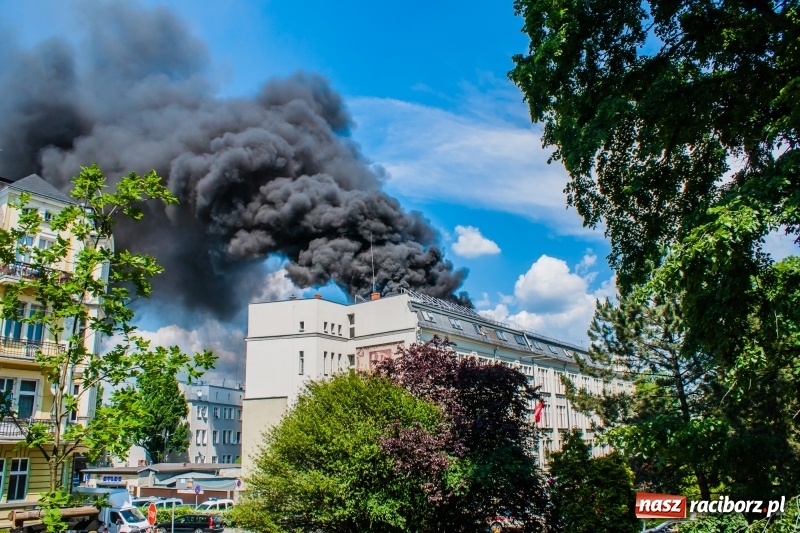 Zdjęcie w galerii na portalu naszraciborz.pl: Święty Marceli czuwał! Po pożarze dachu magistratu przyszedł czas na wnioski? wiadomości z regionu