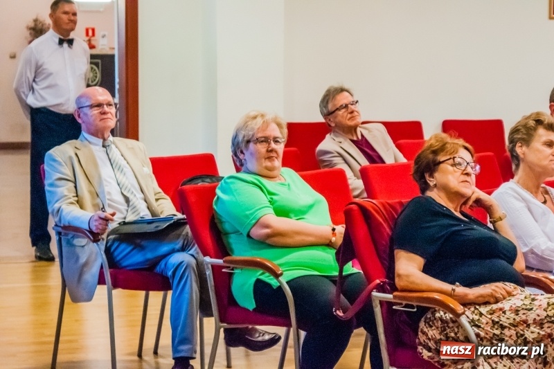 Zdjęcie w galerii na portalu naszraciborz.pl: Trzydzieści lat po wyborach z 1989 roku  wiadomości z regionu