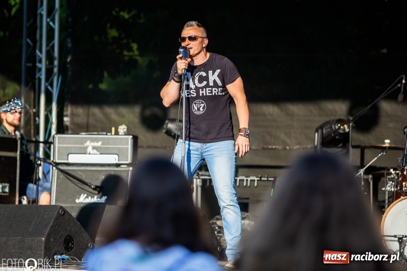 Zdjęcie w galerii na portalu naszraciborz.pl: Łobuzy i Cleo gwiazdami raciborskich Juwenaliów [FOTO i WIDEO] wiadomości z regionu