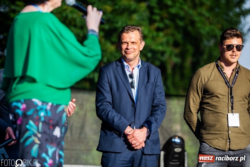 Zdjęcie w galerii na portalu naszraciborz.pl: Łobuzy i Cleo gwiazdami raciborskich Juwenaliów [FOTO i WIDEO] wiadomości z regionu