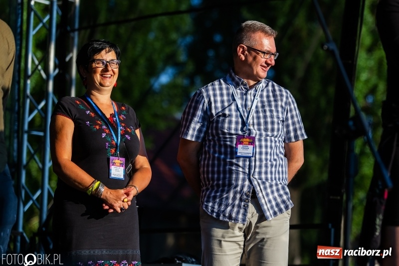 Zdjęcie w galerii na portalu naszraciborz.pl: Łobuzy i Cleo gwiazdami raciborskich Juwenaliów [FOTO i WIDEO] wiadomości z regionu