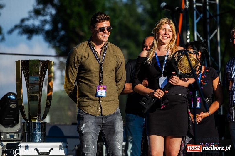 Zdjęcie w galerii na portalu naszraciborz.pl: Łobuzy i Cleo gwiazdami raciborskich Juwenaliów [FOTO i WIDEO] wiadomości z regionu