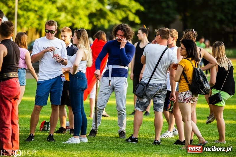 Zdjęcie w galerii na portalu naszraciborz.pl: Łobuzy i Cleo gwiazdami raciborskich Juwenaliów [FOTO i WIDEO] wiadomości z regionu