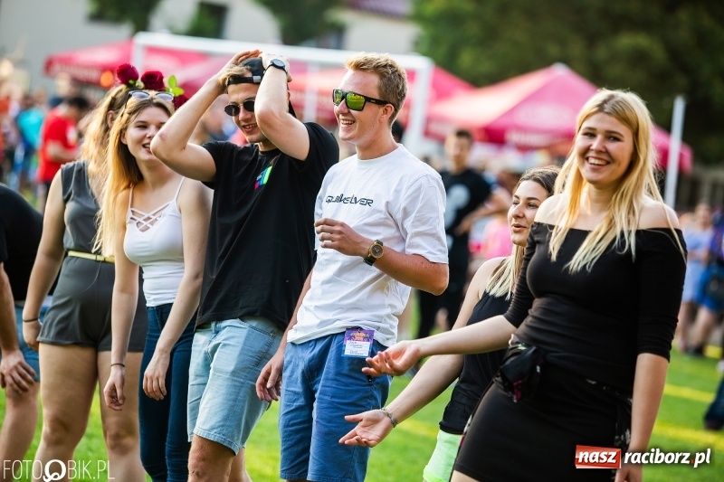 Zdjęcie w galerii na portalu naszraciborz.pl: Łobuzy i Cleo gwiazdami raciborskich Juwenaliów [FOTO i WIDEO] wiadomości z regionu