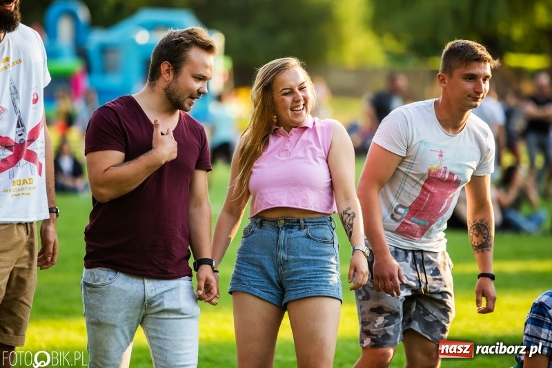 Zdjęcie w galerii na portalu naszraciborz.pl: Łobuzy i Cleo gwiazdami raciborskich Juwenaliów [FOTO i WIDEO] wiadomości z regionu