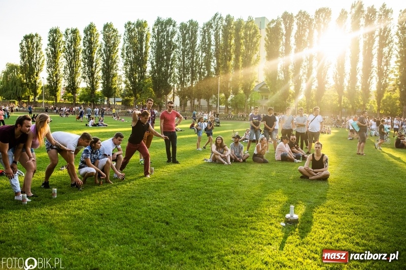 Zdjęcie w galerii na portalu naszraciborz.pl: Łobuzy i Cleo gwiazdami raciborskich Juwenaliów [FOTO i WIDEO] wiadomości z regionu