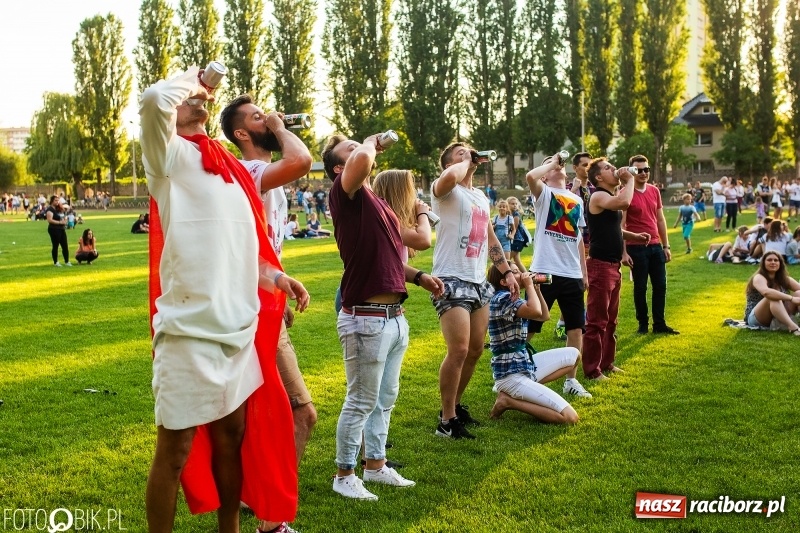 Zdjęcie w galerii na portalu naszraciborz.pl: Łobuzy i Cleo gwiazdami raciborskich Juwenaliów [FOTO i WIDEO] wiadomości z regionu