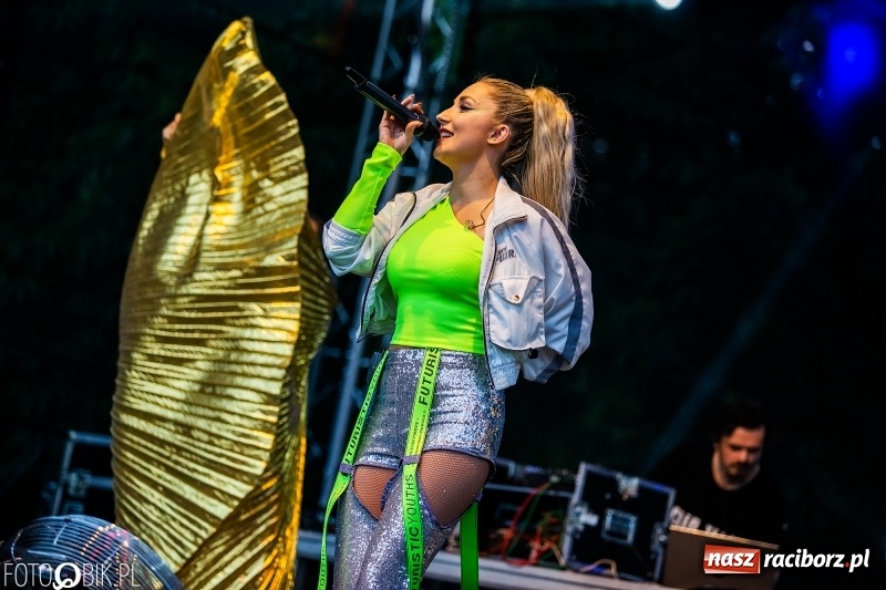 Zdjęcie w galerii na portalu naszraciborz.pl: Łobuzy i Cleo gwiazdami raciborskich Juwenaliów [FOTO i WIDEO] wiadomości z regionu