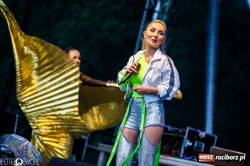 Zdjęcie w galerii na portalu naszraciborz.pl: Łobuzy i Cleo gwiazdami raciborskich Juwenaliów [FOTO i WIDEO] wiadomości z regionu