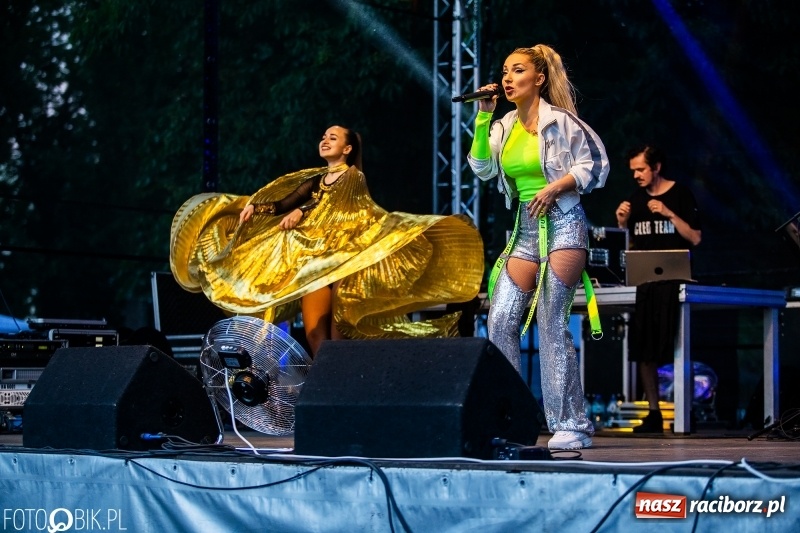 Zdjęcie w galerii na portalu naszraciborz.pl: Łobuzy i Cleo gwiazdami raciborskich Juwenaliów [FOTO i WIDEO] wiadomości z regionu