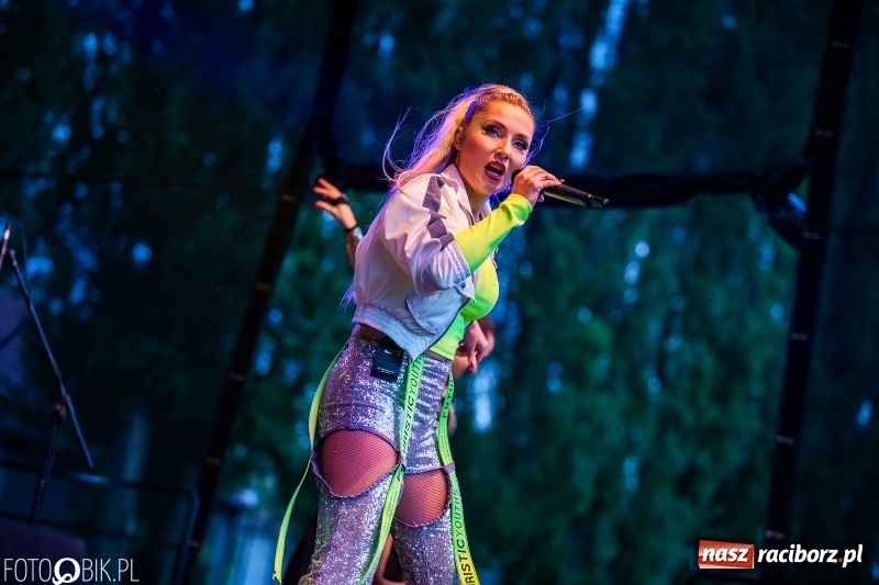 Zdjęcie w galerii na portalu naszraciborz.pl: Łobuzy i Cleo gwiazdami raciborskich Juwenaliów [FOTO i WIDEO] wiadomości z regionu