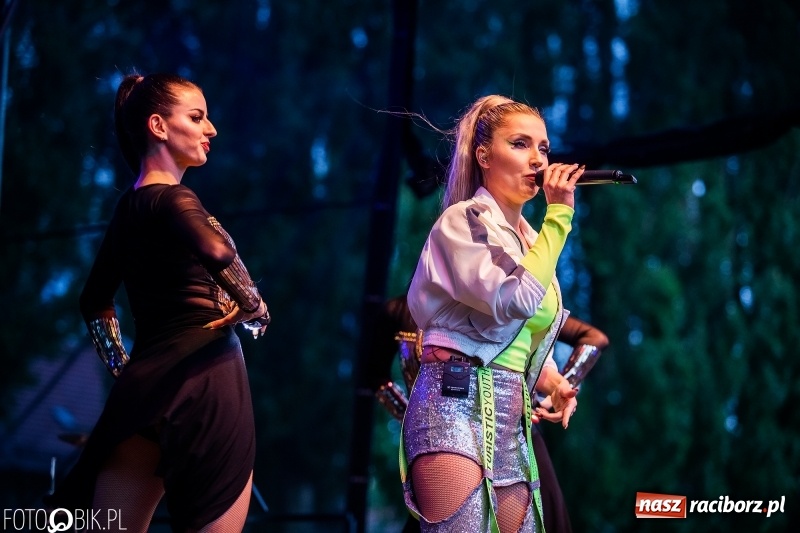 Zdjęcie w galerii na portalu naszraciborz.pl: Łobuzy i Cleo gwiazdami raciborskich Juwenaliów [FOTO i WIDEO] wiadomości z regionu