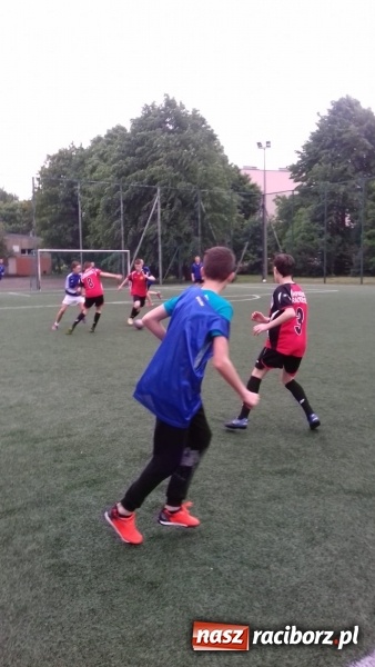 Zdjęcie w galerii na portalu naszraciborz.pl: Sportowe zmagania na zakończenie projektu wiadomości z regionu