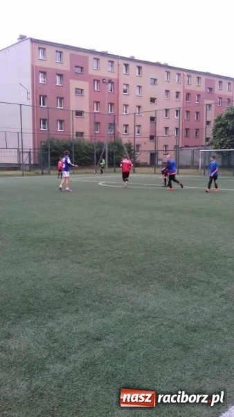 Zdjęcie w galerii na portalu naszraciborz.pl: Sportowe zmagania na zakończenie projektu wiadomości z regionu