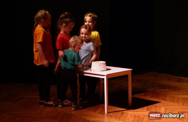 Zdjęcie w galerii na portalu naszraciborz.pl: Grupy artystyczne GCK Nędza zakończyły sezon wiadomości z regionu