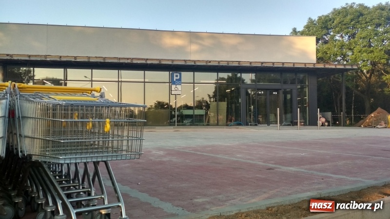 Zdjęcie w galerii na portalu naszraciborz.pl: Wiadomo już, która sieć zastąpi Społem w Berlinioku? [FOTO]  wiadomości z regionu