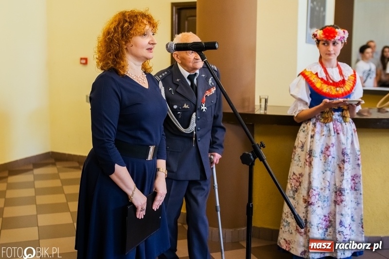 Zdjęcie w galerii na portalu naszraciborz.pl: Stulecie Powstań Śląskich w DK Strzecha  wiadomości z regionu