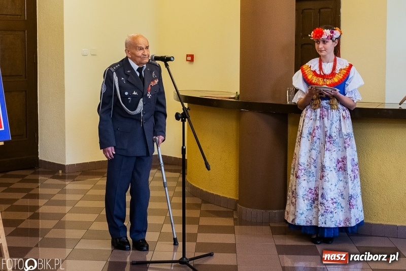 Zdjęcie w galerii na portalu naszraciborz.pl: Stulecie Powstań Śląskich w DK Strzecha  wiadomości z regionu