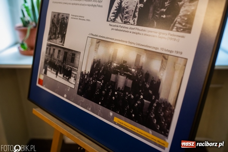 Zdjęcie w galerii na portalu naszraciborz.pl: Stulecie Powstań Śląskich w DK Strzecha  wiadomości z regionu