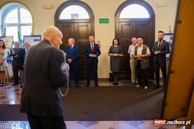 Zdjęcie w galerii na portalu naszraciborz.pl: Stulecie Powstań Śląskich w DK Strzecha  wiadomości z regionu