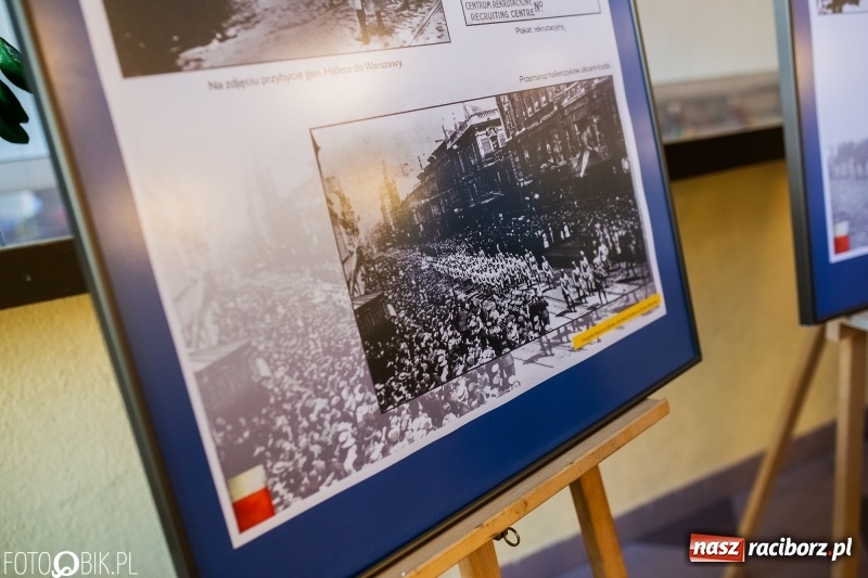 Zdjęcie w galerii na portalu naszraciborz.pl: Stulecie Powstań Śląskich w DK Strzecha  wiadomości z regionu