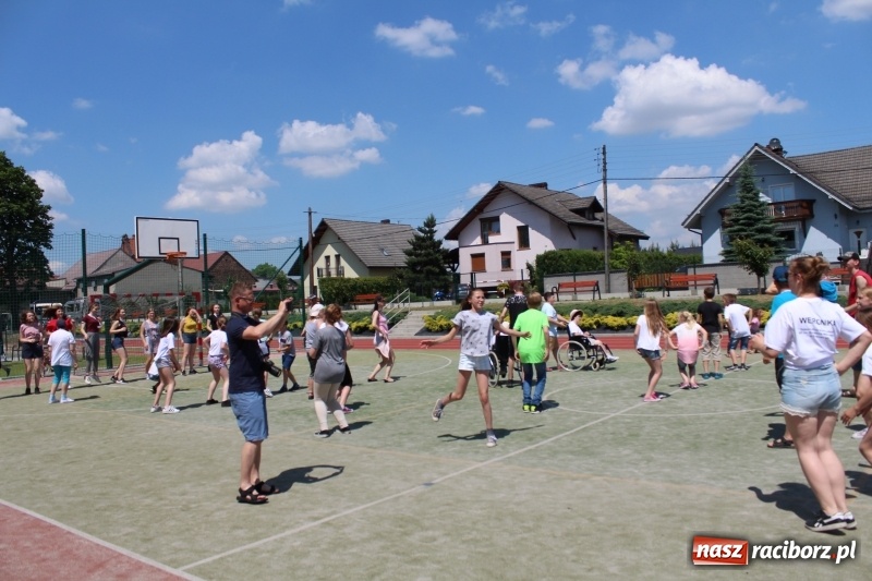 Zdjęcie w galerii na portalu naszraciborz.pl: Spotkanie pełne integracji i otwartych serc w Bieńkowicach wiadomości z regionu