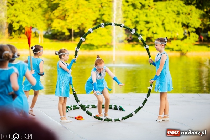 Zdjęcie w galerii na portalu naszraciborz.pl: II Raciborska Noc Świętojańska w Parku im. Miasta Roth wiadomości z regionu