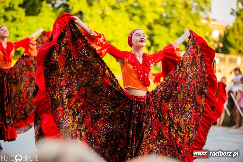 Zdjęcie w galerii na portalu naszraciborz.pl: II Raciborska Noc Świętojańska w Parku im. Miasta Roth wiadomości z regionu