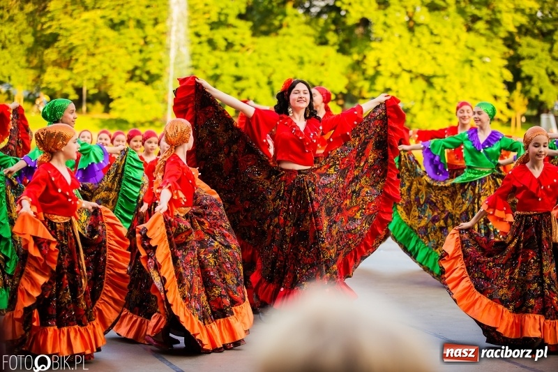 Zdjęcie w galerii na portalu naszraciborz.pl: II Raciborska Noc Świętojańska w Parku im. Miasta Roth wiadomości z regionu
