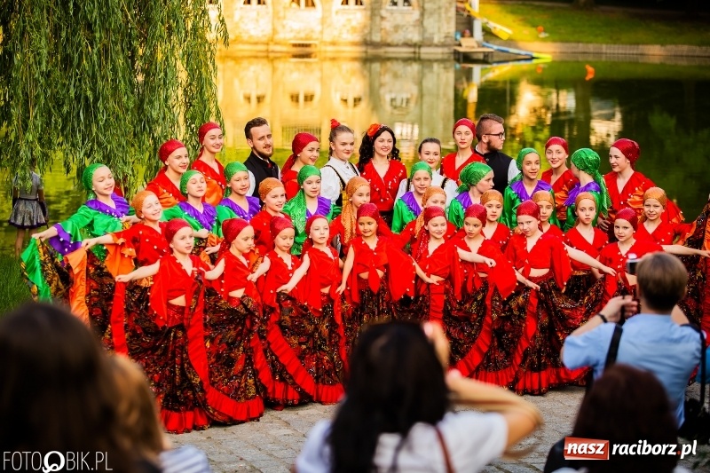Zdjęcie w galerii na portalu naszraciborz.pl: II Raciborska Noc Świętojańska w Parku im. Miasta Roth wiadomości z regionu
