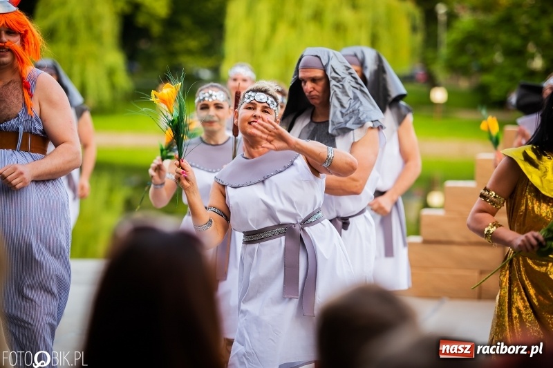 Zdjęcie w galerii na portalu naszraciborz.pl: II Raciborska Noc Świętojańska w Parku im. Miasta Roth wiadomości z regionu