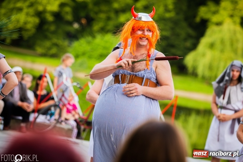 Zdjęcie w galerii na portalu naszraciborz.pl: II Raciborska Noc Świętojańska w Parku im. Miasta Roth wiadomości z regionu