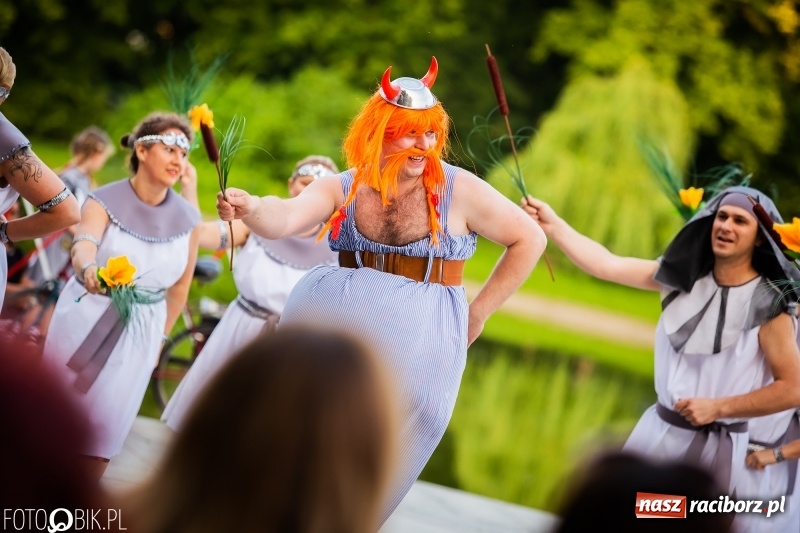 Zdjęcie w galerii na portalu naszraciborz.pl: II Raciborska Noc Świętojańska w Parku im. Miasta Roth wiadomości z regionu