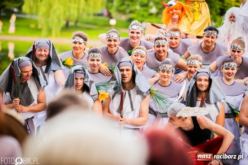 Zdjęcie w galerii na portalu naszraciborz.pl: II Raciborska Noc Świętojańska w Parku im. Miasta Roth wiadomości z regionu