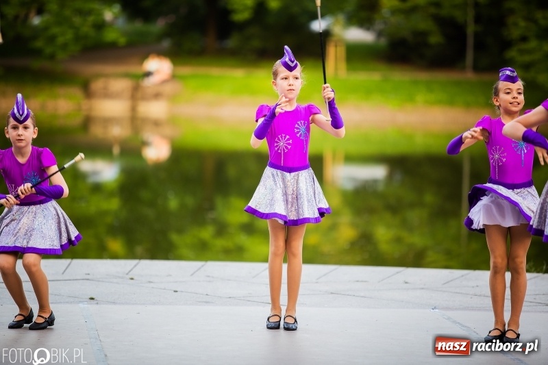 Zdjęcie w galerii na portalu naszraciborz.pl: II Raciborska Noc Świętojańska w Parku im. Miasta Roth wiadomości z regionu