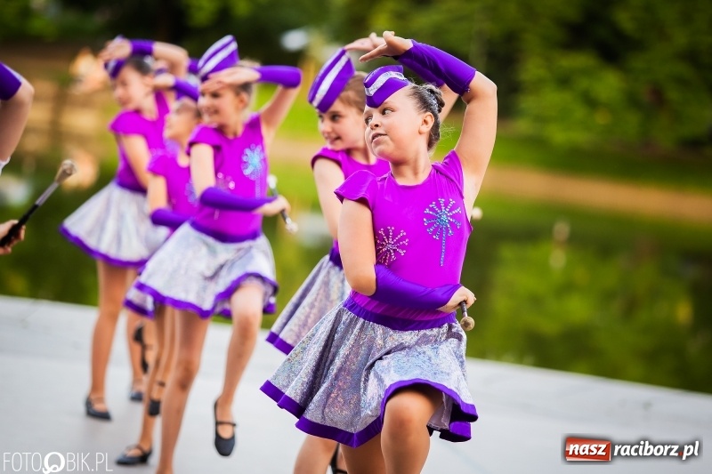 Zdjęcie w galerii na portalu naszraciborz.pl: II Raciborska Noc Świętojańska w Parku im. Miasta Roth wiadomości z regionu