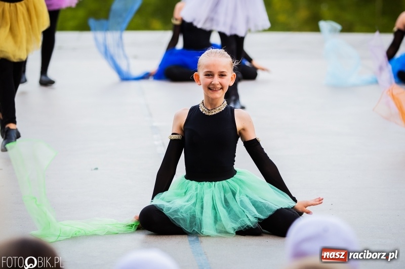 Zdjęcie w galerii na portalu naszraciborz.pl: II Raciborska Noc Świętojańska w Parku im. Miasta Roth wiadomości z regionu