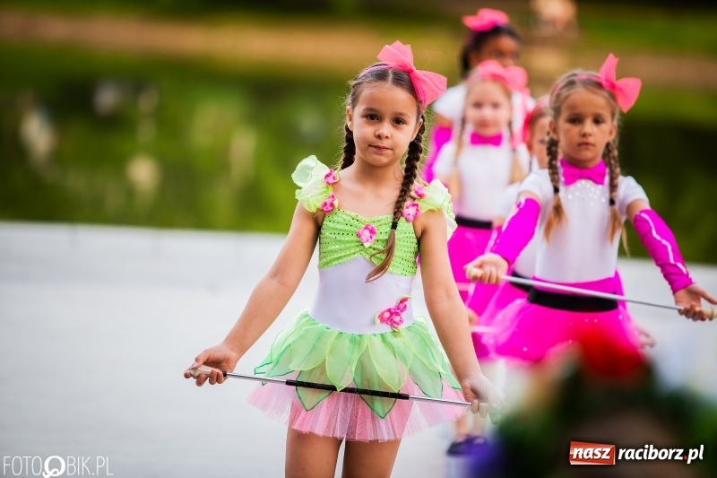 Zdjęcie w galerii na portalu naszraciborz.pl: II Raciborska Noc Świętojańska w Parku im. Miasta Roth wiadomości z regionu
