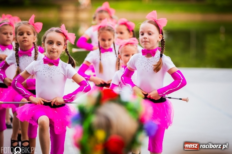 Zdjęcie w galerii na portalu naszraciborz.pl: II Raciborska Noc Świętojańska w Parku im. Miasta Roth wiadomości z regionu