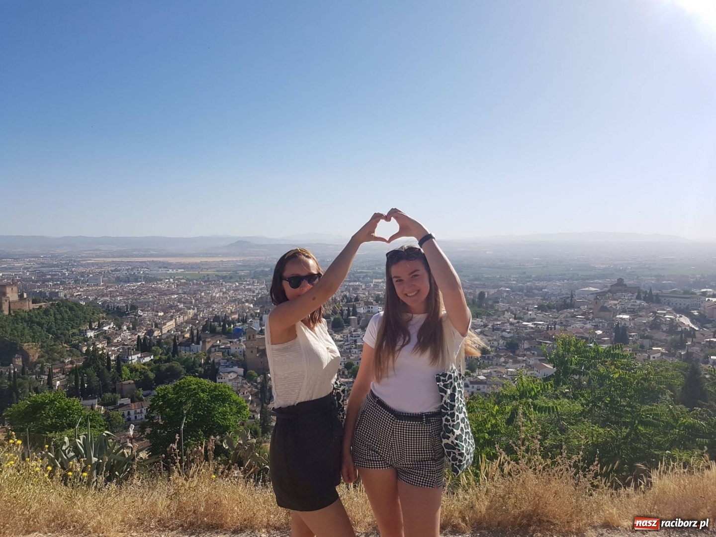 Zdjęcie w galerii na portalu naszraciborz.pl: Wysmagani słońcem wrócili z zagranicznych praktyk wiadomości z regionu