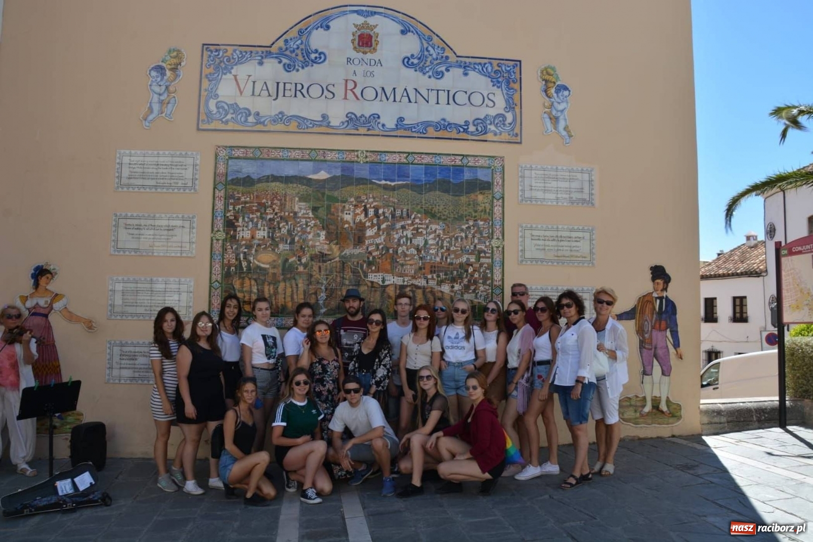 Zdjęcie w galerii na portalu naszraciborz.pl: Wysmagani słońcem wrócili z zagranicznych praktyk wiadomości z regionu