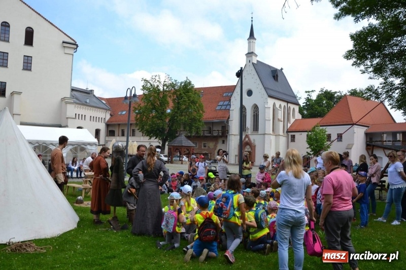 Zdjęcie w galerii na portalu naszraciborz.pl: Średniowieczne warsztaty z Drengami  wiadomości z regionu