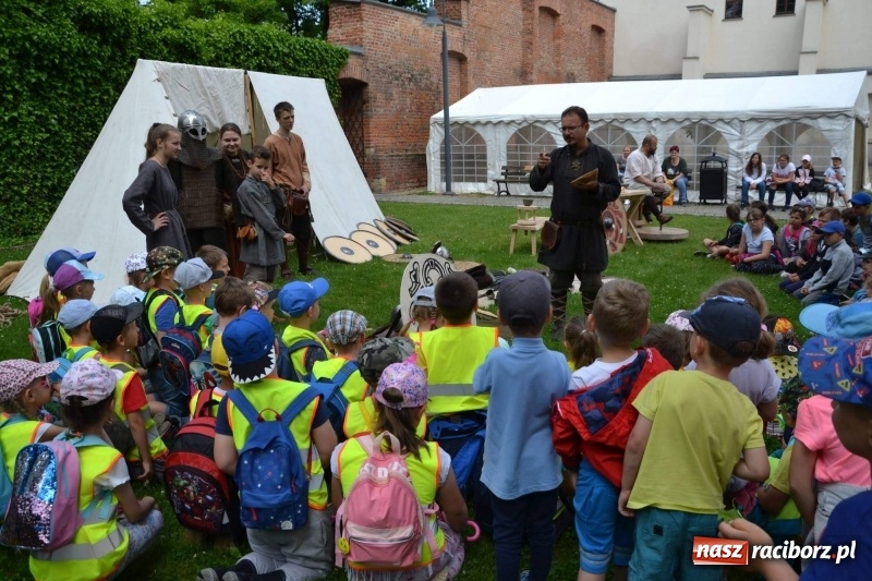 Zdjęcie w galerii na portalu naszraciborz.pl: Średniowieczne warsztaty z Drengami  wiadomości z regionu