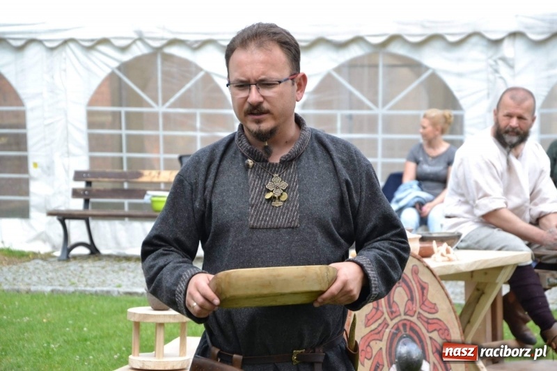 Zdjęcie w galerii na portalu naszraciborz.pl: Średniowieczne warsztaty z Drengami  wiadomości z regionu