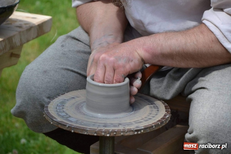 Zdjęcie w galerii na portalu naszraciborz.pl: Średniowieczne warsztaty z Drengami  wiadomości z regionu