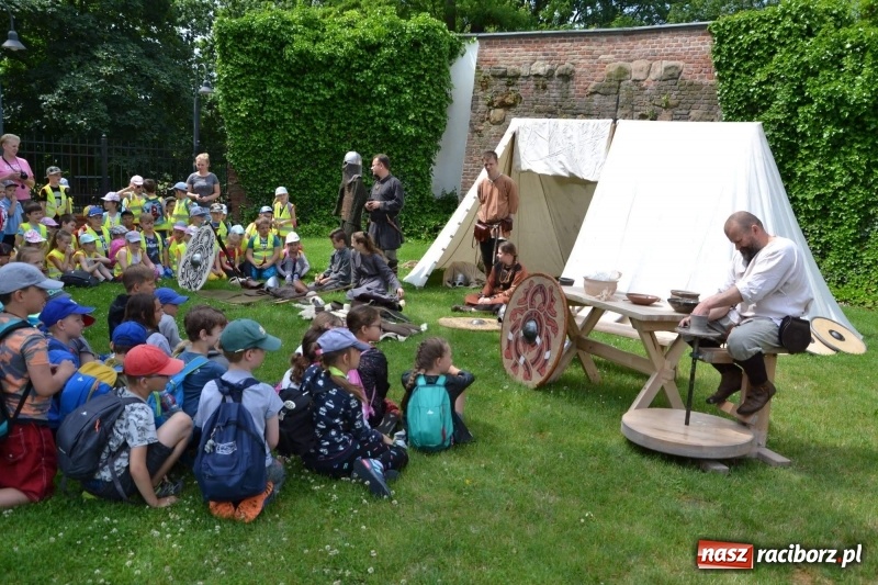 Zdjęcie w galerii na portalu naszraciborz.pl: Średniowieczne warsztaty z Drengami  wiadomości z regionu