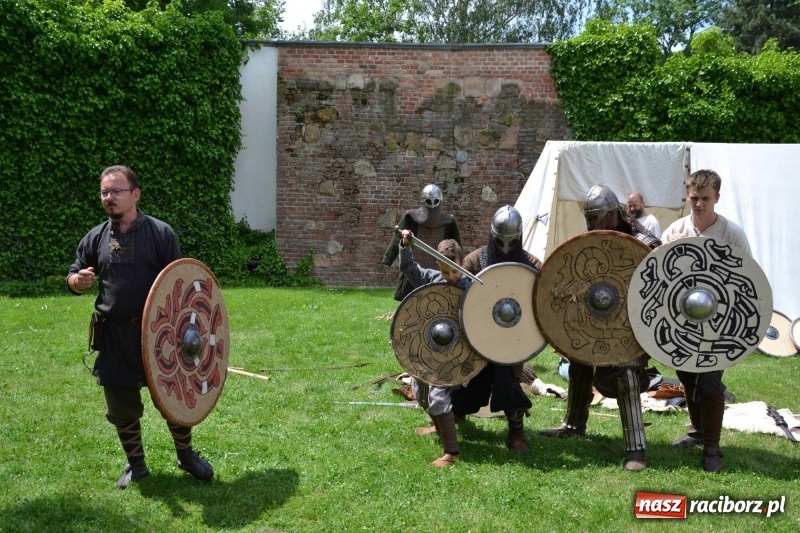 Zdjęcie w galerii na portalu naszraciborz.pl: Średniowieczne warsztaty z Drengami  wiadomości z regionu