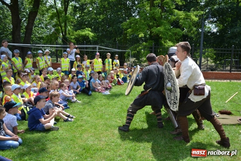 Zdjęcie w galerii na portalu naszraciborz.pl: Średniowieczne warsztaty z Drengami  wiadomości z regionu
