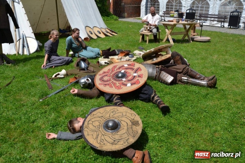 Zdjęcie w galerii na portalu naszraciborz.pl: Średniowieczne warsztaty z Drengami  wiadomości z regionu